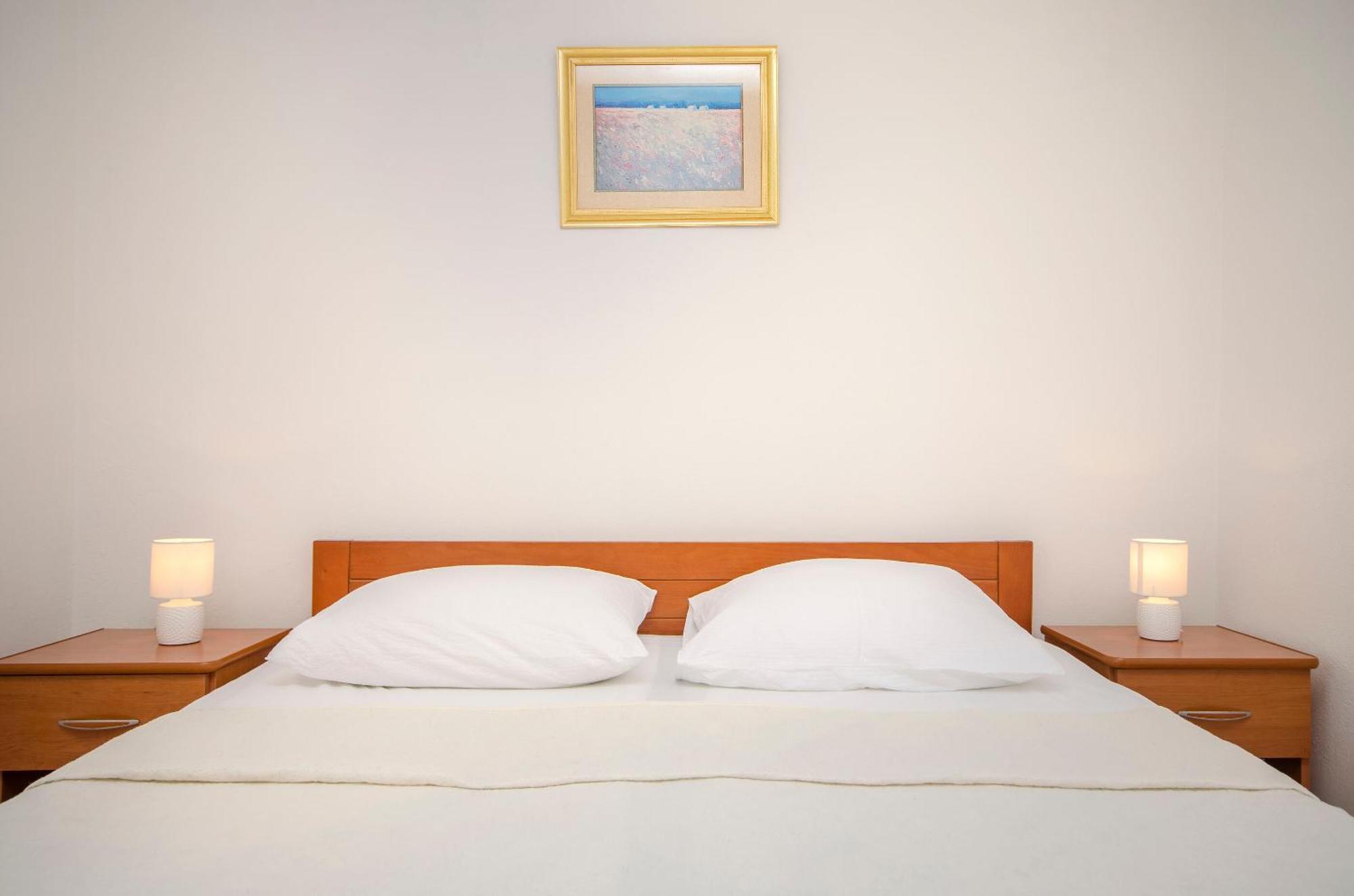 Apartment And Rooms Artina Vodice Extérieur photo