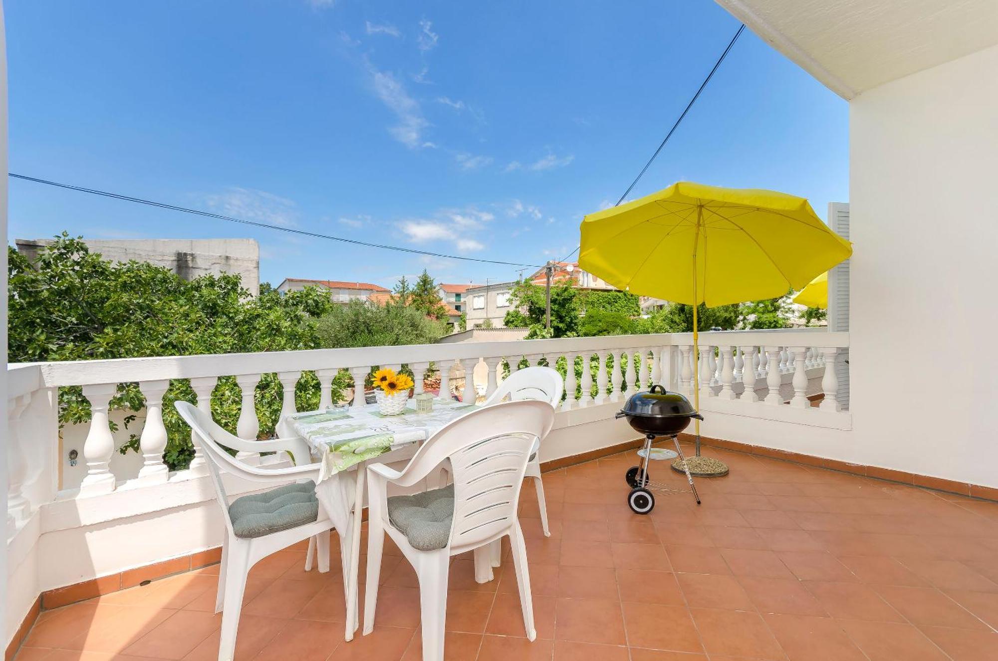 Apartment And Rooms Artina Vodice Extérieur photo